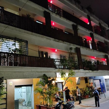 Hotel Fernandes Complex Bangalore Esterno foto